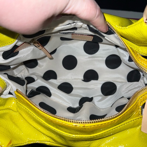 Kate Spade Shoulder Bag in Yellow Patent - Picture 10 of 12
